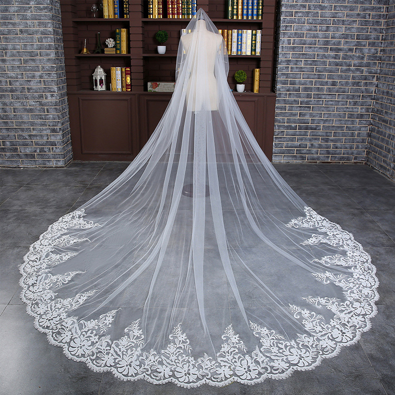 Wholesale 3, 4, 5 Meters cheap price two-tier embroidery edge white bridal veils lace wedding veil for bride
