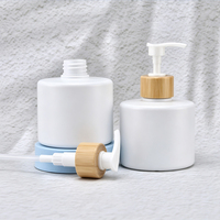 Offre Spéciale – Flacon Pompe en Plastique Blanc 300 ml avec Anneau en Bambou Naturel pour Shampoing, Savon Liquide, Lotion, Emballage Cosmétique