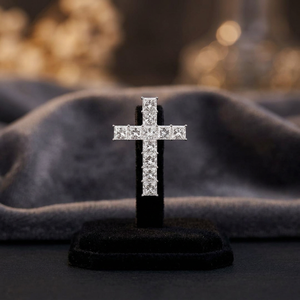 Pendentif en forme de croix Hiphop en argent 925 avec diamant CVD de laboratoire taille princesse 0,70 carat blanc pour homme et femme, idéal pour fiançailles, mariages et soirées - Product Image 5