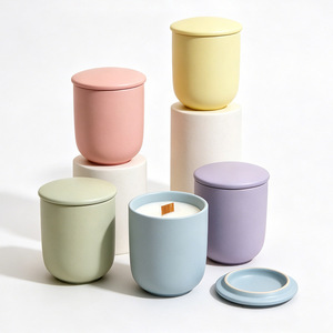 Nouvelle collection tendance de décoration intérieure pour hôtels, bougies parfumées à la cire de bois sans fumée, parfum naturel, aromathérapie, avec couvercle en céramique - Product Image 2