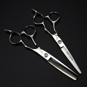<span class=keywords><strong>Ciseaux</strong></span> <span class=keywords><strong>de</strong></span> coiffure professionnels FMC <span class=keywords><strong>de</strong></span> 6,0 pouces, grand format, argentés, nouveau design tendance, <span class=keywords><strong>ciseaux</strong></span> plats et <span class=keywords><strong>ciseaux</strong></span> à dents HS-263 - Product Image 2