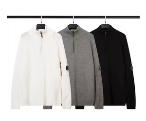 <span class=keywords><strong>Felpa</strong></span> <span class=keywords><strong>Polo</strong></span> da Uomo Stile Retrò a Maniche Lunghe <span class=keywords><strong>con</strong></span> Mezza Zip CP, Motivi Ricamati, Colletto <span class=keywords><strong>con</strong></span> <span class=keywords><strong>Cappuccio</strong></span>, Vestibilità Ampia - Product Image 1