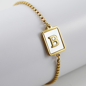 Bracelet d'initiales de chaîne de bijoux d'<span class=keywords><strong>horoscope</strong></span> personnalisé, coquille naturelle, 26 lettres carrées, chaîne réglable, Bracelet de lettres initiales - Product Image 3