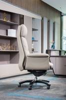 Fauteuil de bureau au design moderne avec hauteur réglable et roulettes mobiles en cuir synthétique pour le personnel ou les cadres de bureau à domicile