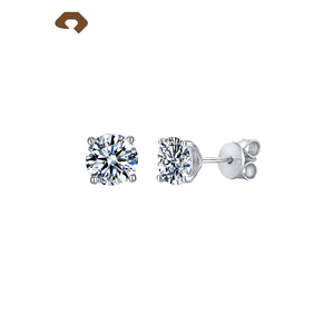 Pendientes de Plata Fina 925 Chapados en Oro con Moissanita Solitaria Brillante, Diseño Geométrico Vintage Personalizado, con Cierre de Rosca, Venta al por Mayor SHRAMAN DIAMOND - Product Image 1