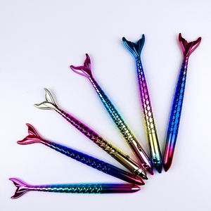 Promosyon güzel yaratıcı güzel promosyon hediyesi gökkuşağı renkli plastik balık şekli kalemler sevimli kırtasiye Mermaid kalem - Product Image 1