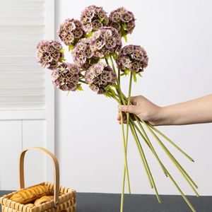 Fleur artificielle de chrysanthème moulin à vent Meng Jie à 5 têtes en polyester pour décoration intérieure, arrangement floral, bureau, mur, conférence - Product Image 1