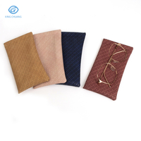 Vente en gros Emballage de lunettes en cuir PU Impression personnalisée Logo Pochette en cuir pour lunettes de soleil tressées souples Bon marché Etui & Sac