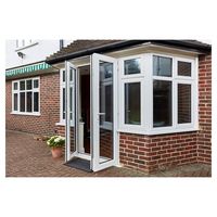 Fenêtre à battant en PVC Prima personnalisée avec finition bois et quincaillerie de haute qualité pour villa traditionnelle en Europe