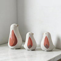 Ensemble de décorations d'oiseaux en céramique sur le thème de la famille, figurines d'oiseaux minimalistes faites à la main, vente en gros, cadeaux de décoration pour la maison