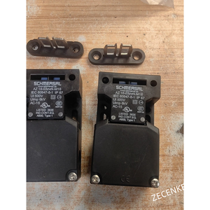 Interrupteur de sécurité Schmersal AZ16-03zvrk-m16, 1 pièce, avec clé, en fibre de verre, sortie à droite - Product Image 1