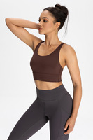 Soutien-gorge de sport respirant à maintien élevé pour femme, couleur unie, dos croisé élégant, idéal pour l'extérieur et la gym