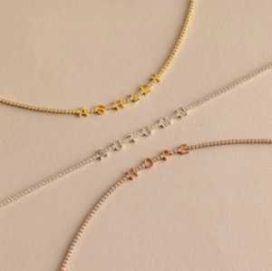 <span class=keywords><strong>Collana</strong></span> con Lettere in Acciaio Inox e Catena Tennis in Rame e Zirconio con Certificazione CE, Ideale per la <span class=keywords><strong>Festa</strong></span> <span class=keywords><strong>della</strong></span> <span class=keywords><strong>Mamma</strong></span> - Product Image 2