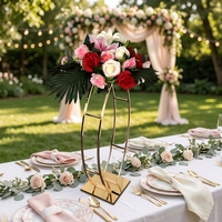 Moderne gouden metalen bloemenstandaard bruiloftdecoratie tafeldecoraties gouden metalen bloemenrekken feest bruiloft decoratie bloemenstandaards