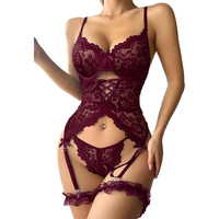 Set Lingerie Seksi Wanita Plus Size, Bralette Thong dengan Garter Merah, Bahan Jersey Lace Berlubang