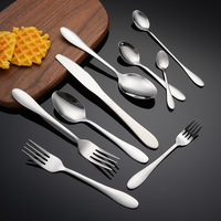 Ensemble de couverts professionnels de style vintage avec finition miroir, coffret cadeau durable de qualité supérieure pour la décoration de table de fête familiale