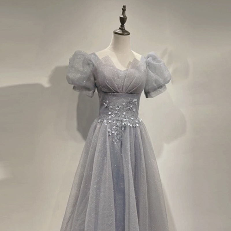 Silver-gray mid-length