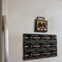 Aimant de réfrigérateur rétro en forme de cassette audio avec 128 Mo de stockage et 9 mini-cassettes décoratives