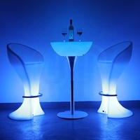Table de bar moderne illuminée par LED et tabourets hauts Meubles en plastique pour hôtel, ferme ou parc
