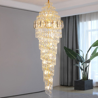 Design post-moderne de luxe hôtel Villa Duplex salon escalier en colimaçon lampe lustre fer et cristal lustre