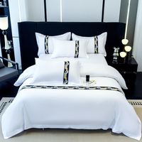 Ensemble de literie Gaoke de qualité supérieure en polyester pour hôtel et gîte, avec ruban adhésif, blanc pur, bord large, 4 pièces, 200TC