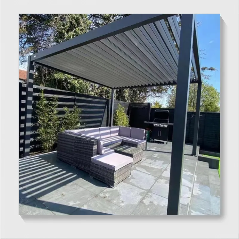 Gazebo teras otomatis Modern lengkungan luar ruangan bioclisatic Aluminium Pergola pembukaan atap Louvred