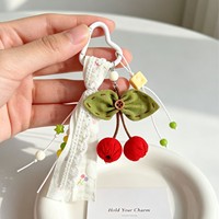 Porte-clés en tissu fait main en gros, motif cerise, mignon, avec ruban en coton et dentelle, breloque de sac, pendentif pompon fruit, style Cottagecore, en vrac