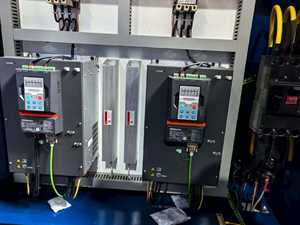 Máquina de Moldeo por Inyección Horizontal Haitian MA8000 Usada de 800 Toneladas con Control PLC, Bomba de Ahorro de Energía con Servoeléctrico y Tornillo de 100mm - Product Image 4