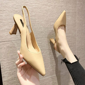 Sandales à talon bas en cuir Qf1 pour femmes, style professionnel rétro, bout pointu, chaussures d'été tendance avec boucle et imprimé léopard - Product Image 4