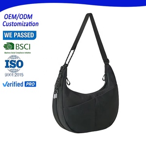 Sac fourre-tout à bandoulière personnalisé avec logo, élégant, léger, en nylon, antivol, imperméable, en polyester, portable, durable, pour un usage quotidien - Product Image 1