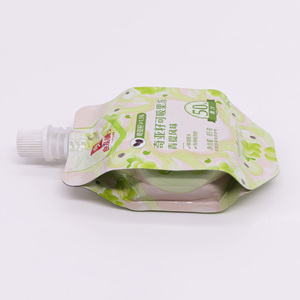 Pochette personnalisée en forme de pingouin avec bec verseur, emballage à soufflets latéraux de qualité alimentaire pour boisson gelée au lait de raisin vert et graines de chia - Product Image 4