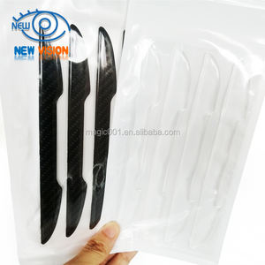 กระเป๋าคาร์บอนไฟเบอร์สำหรับติด<span class=keywords><strong>ประตู</strong></span>รถ,สติกเกอร์ฟิล์มป้องกันรอยขีดข่วนสติกเกอร์ป้องกันการจับรถยนต์จำนวน<span class=keywords><strong>4</strong></span>ชิ้น - Product Image 3