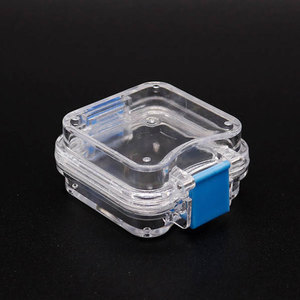 Caja de Almacenamiento de Membranas CAD/CAM y Carillas Dentales de Plástico de Alta Calidad y Confort - Product Image 1