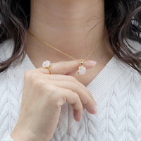 Collar con Colgante de Cuarzo Rosa de Forma Irregular, con Garras Chapadas en Oro de 18K y Plata de Ley 925, Gemas Originales Curativas, Piedra de Nacimiento, Mlluki