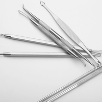 Kit d'outils personnalisable en acier inoxydable 7 pièces pour l'élimination des points noirs, de l'acné et des comédons