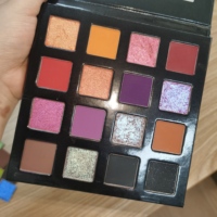 Vente en gros 16 couleurs DIY Palette de fard à paupières végétalien hautement pigmenté paillettes mat duochrome ombre à paupières cosmétiques de marque privée