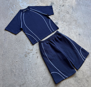 Ensembles de survêtements sportifs surdimensionnés personnalisés en coton épais pour hommes – T-shirt et <span class=keywords><strong>short</strong></span> d'été pour fabricants - Product Image 3