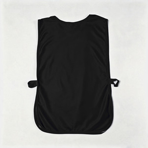 Gilet de golf multifonctionnel personnalisable pour usage extérieur, en polyester respirant, tricot mercerisé, avec logo OEM pour clubs de golf - Product Image 2