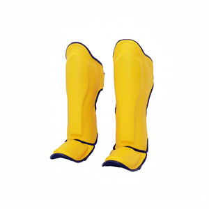 FIRST FITNESS INDUSTRIES Protège-tibias MMA Muay Thai Kickboxing Protection Professionnelle Logo Personnalisé Chauffe-pieds Élastiques en Cuir - Product Image 2