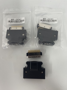 ขั้วต่อเซอร์โว MR-J3CN1 - Product Image 1