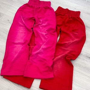 Pantalon de jogging ample et large pour homme, personnalisé, 360 420 500 g/m², en molleton French Terry délavé à l'acide, style streetwear, avec taille élastique et fermeture centrale - Product Image 2