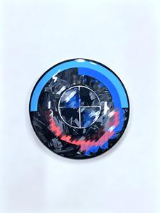 GZYLC Badge in Fibra di <span class=keywords><strong>Carbonio</strong></span> per Cofano e Bagagliaio, Dimensioni 82mm 74mm, Base Cromata, Emblema <span class=keywords><strong>Adesivo</strong></span> in Fibra di <span class=keywords><strong>Carbonio</strong></span> per BMW X1 X2 X3 X4 X5 X6 - Product Image 5