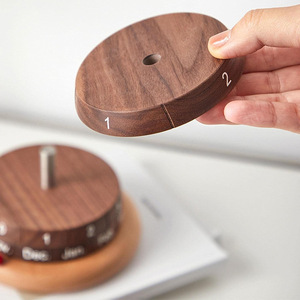 <span class=keywords><strong>Calendrier</strong></span> Perpétuel en Bois Massif <span class=keywords><strong>de</strong></span> Noyer Noir Style Américain Gravé et Sculpté Planète, Décoration <span class=keywords><strong>de</strong></span> Bureau, Cadeau, Intérieur, Bureau, en Bois - Product Image 5