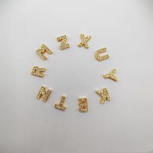 Accessoire de bricolage à la mode bijoux personnalisés plaqué or 26 lettres breloques pour accessoire de fabrication de bijoux - Product Image 4