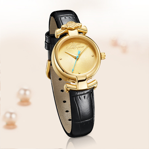 Montre à quartz pour femme de luxe, boîtier fin de 8 mm, bracelet en cuir véritable, design rétro, résistante à l'eau 3ATM - Product Image 2