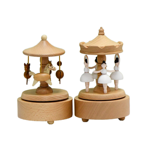 Boîte à <span class=keywords><strong>musique</strong></span> en bois créative, carrousel, décoration d'intérieur, fille dansant <span class=keywords><strong>le</strong></span> ballet, cadeau d'anniversaire, château musical <span class=keywords><strong>dans</strong></span> <span class=keywords><strong>le</strong></span> <span class=keywords><strong>ciel</strong></span> - Product Image 3