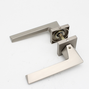 Maniglia per Porta Minimalista in Nichel Spazzolato, Maniglia a Leva per Porta in Legno con Sicurezza Interna in Lega di Zinco - Product Image 2