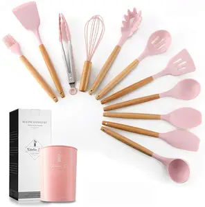 12 Stuks Goedkoop Keukengerei Keukengereedschap Roze Siliconen Gebruiksvoorwerp Keukenset Met Houten Handvat En Houder - Product Image 1