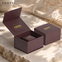 Coffret à bijoux à fermeture magnétique, couvercle rabattable, logo personnalisé, emballage cadeau de luxe pour anniversaire