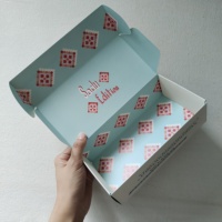 Emballage personnalisé en carton pour vêtements, cosmétiques, cadeaux, boîte en carton blanc